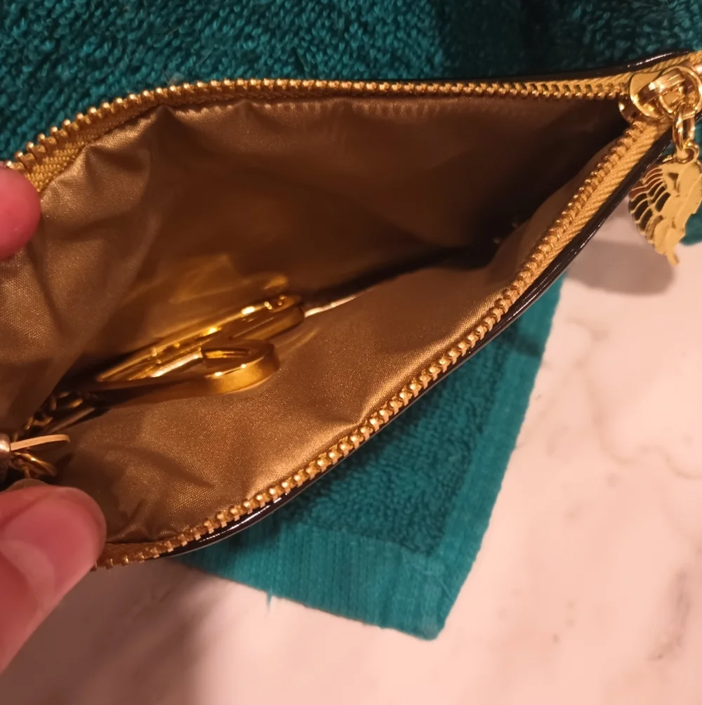 Victoria's Secret Clutch - Picture 5 of 5